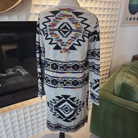 Northern Angel Boho Southwestern Aztec Cardigan Duster Sweater, Size Medium - Picture 5 of 10